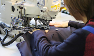 製造工程 ボタンホール